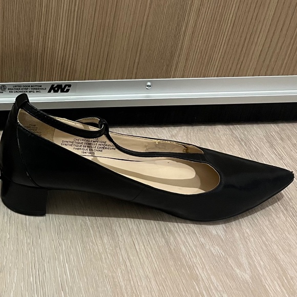 Sexy black low heels (1.4inch heel, 7.5 size) - Picture 5 of 5